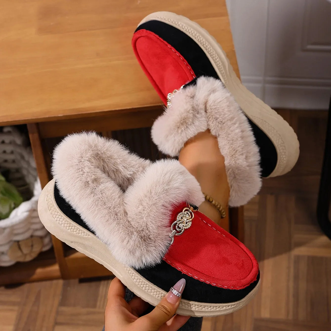 Valeria | Lodge Fur Loafers