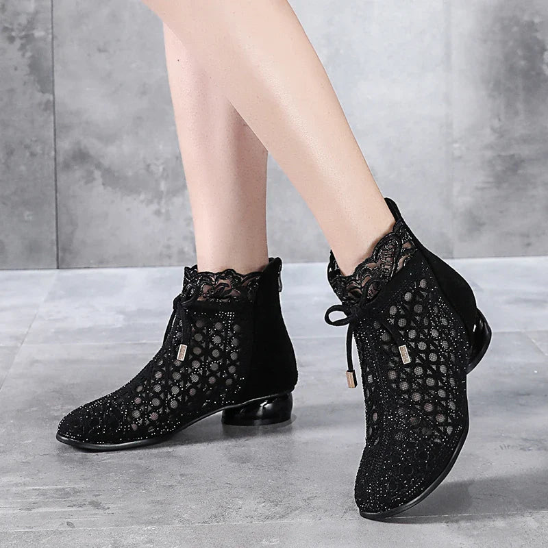 Valencia | Lace Boots