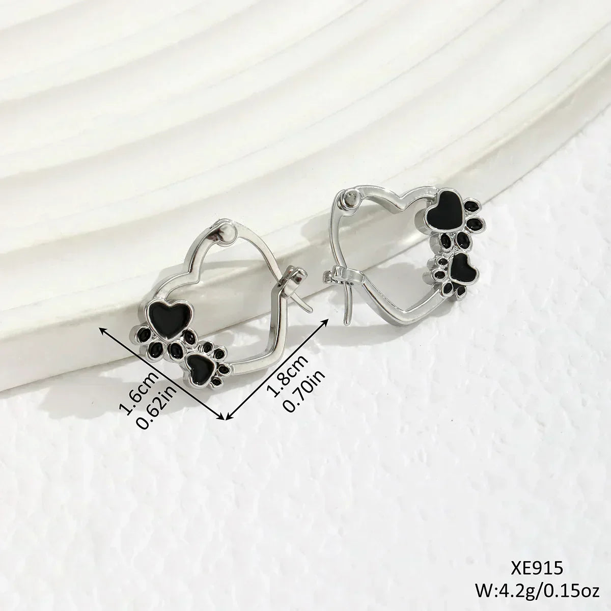 Amara™ | Heart Hoop Earrings