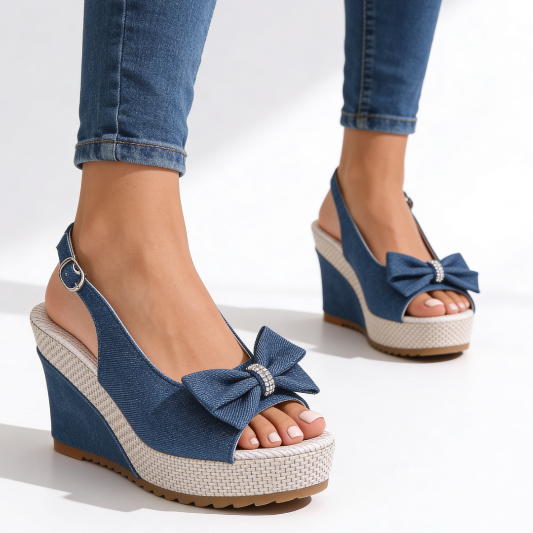 Estelle | Crystal Bow Wedges