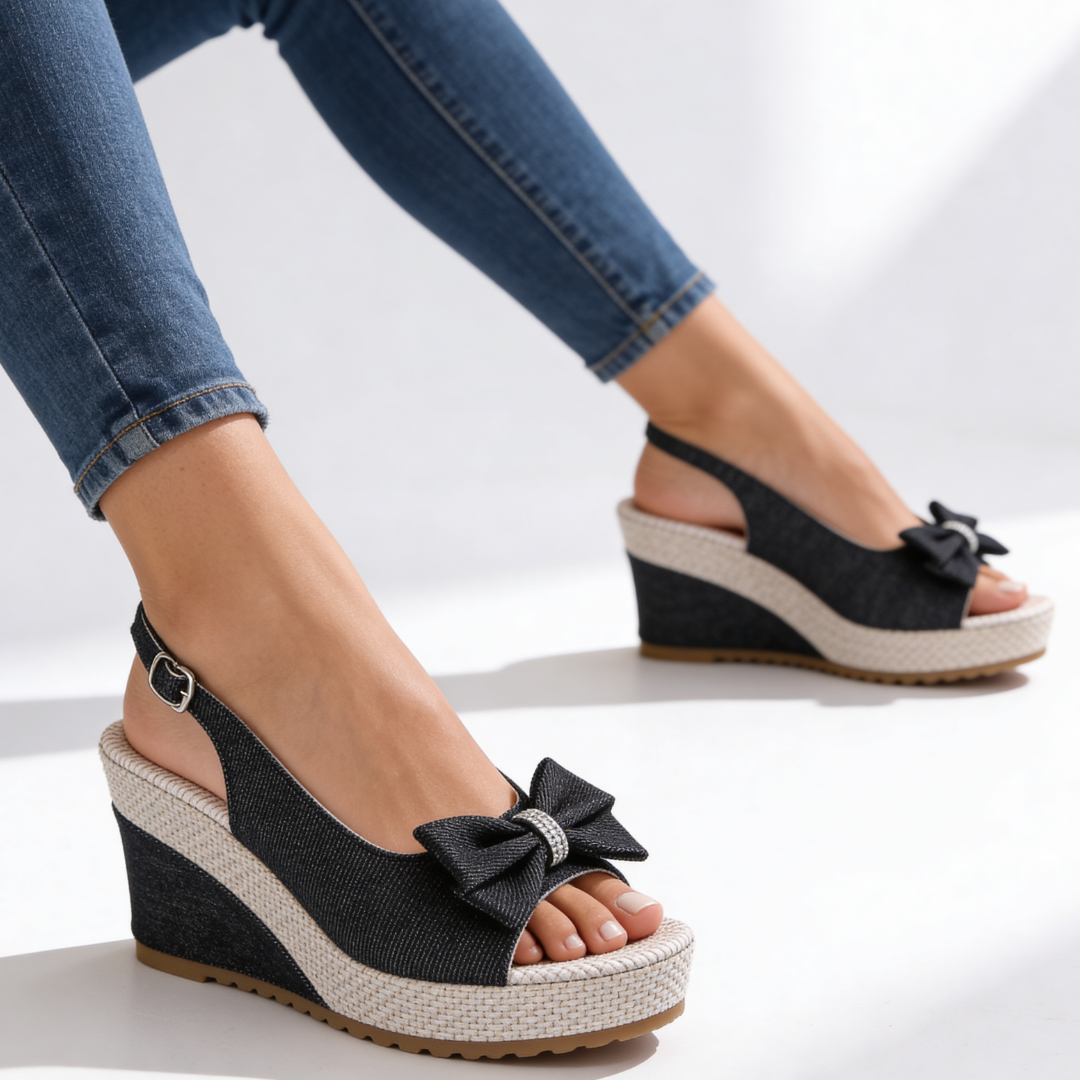 Estelle | Crystal Bow Wedges