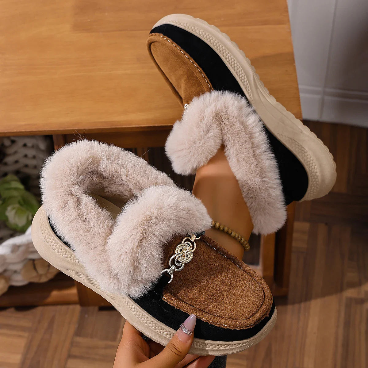 Valeria | Lodge Fur Loafers